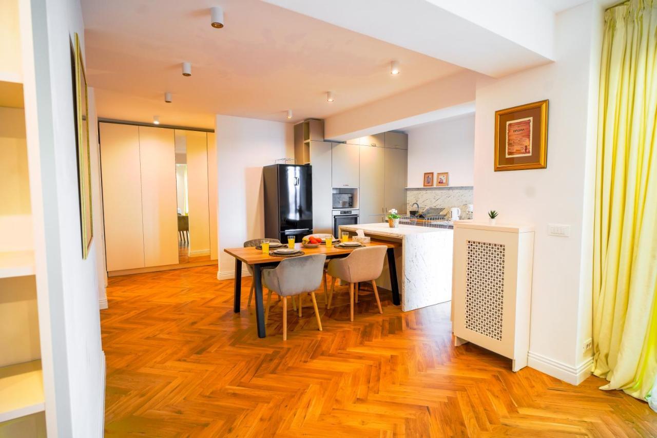Luxury Central Park Apartment Bucharest Exterior photo